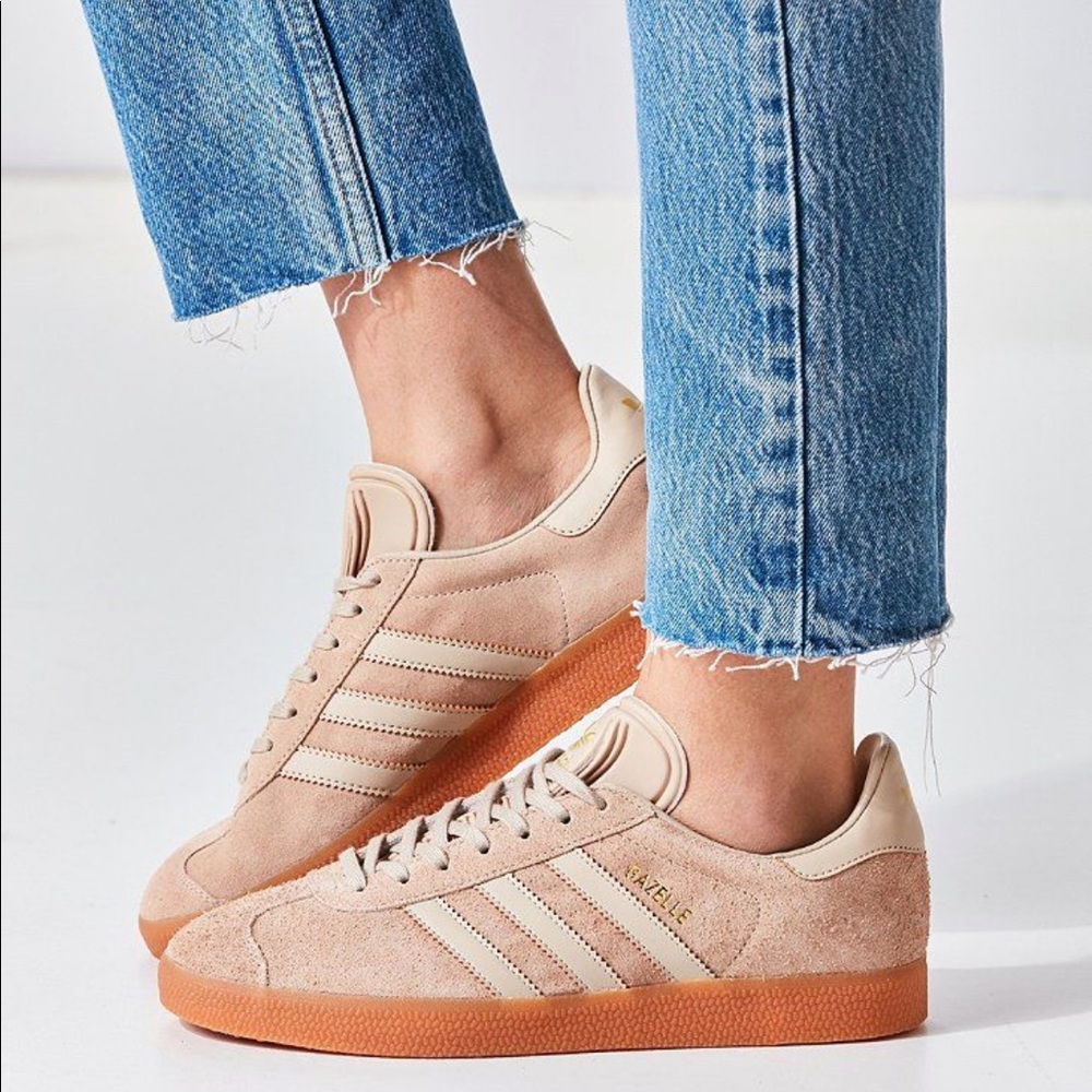 Adidas Gazelle Tan/Blush Suede Gum Sole